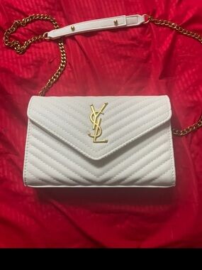 White womens shoulder bag brand new with dust bag